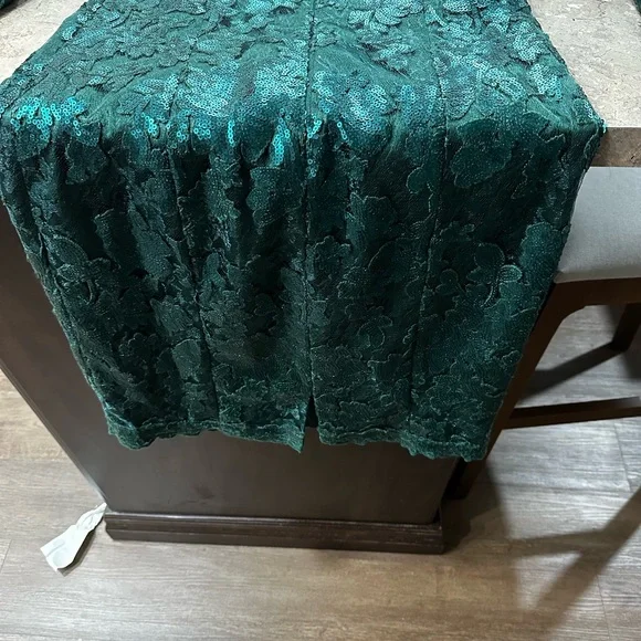 Formal green dress in mint condition - Picture 4 of 8